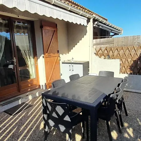 De Climatisee Avec Terrasse Et Parking 300 M - V0800 Apartment
